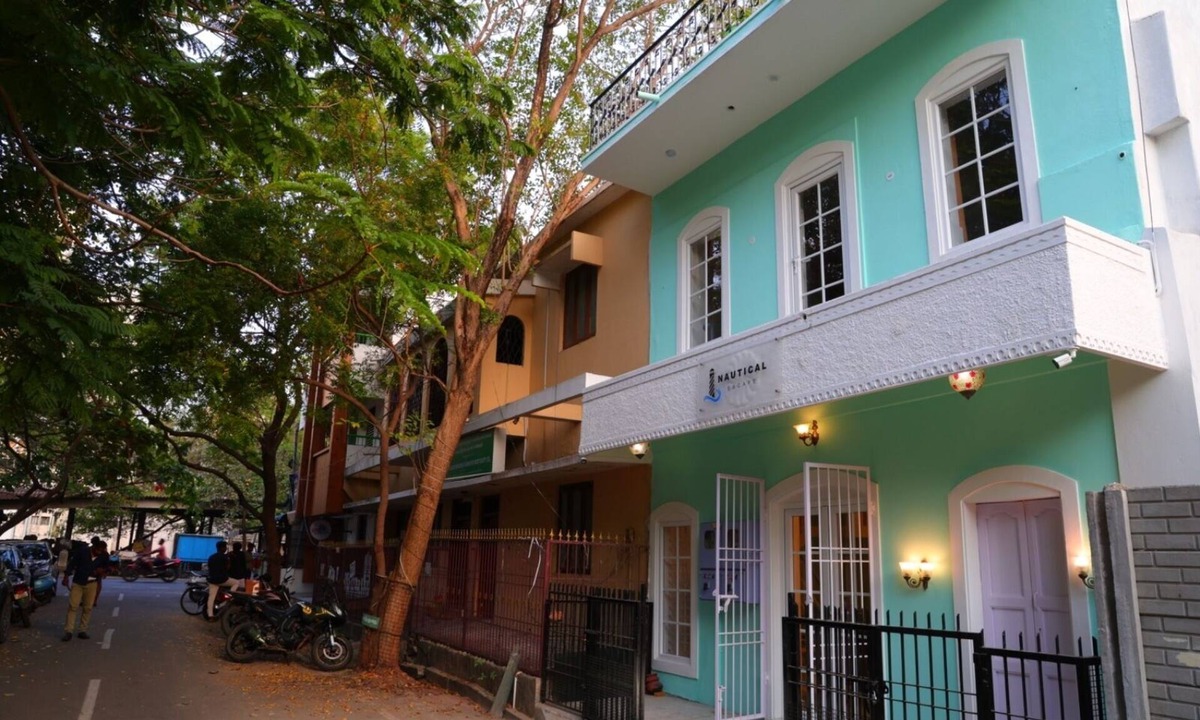 Kalapettai Villa | Park & Explore! 5min to beaches, 8min to food, 350yrs history and more on foot.