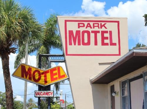 Tampa Hotel | Park Motel