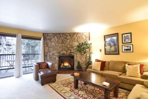 Four O'Clock Apartment | Park Place Torreys Peak Condo: Ski-In, Downtown Breck