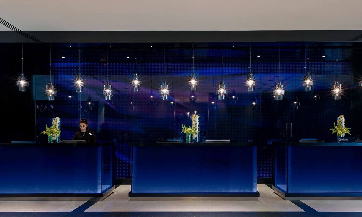 Warwick Hotel | Park Plaza Victoria London