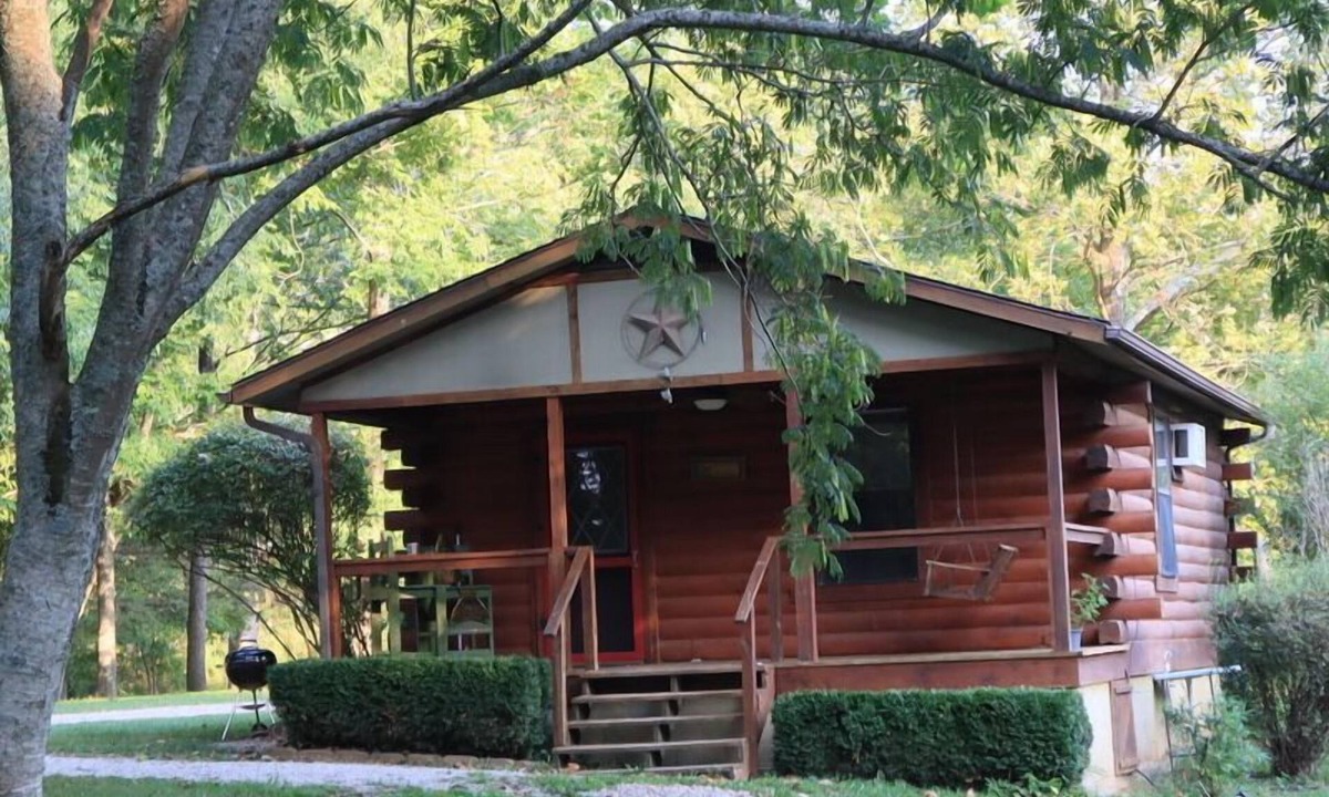 Eureka Springs Cabin | Parkers Hideaway on the White River/Dogwood