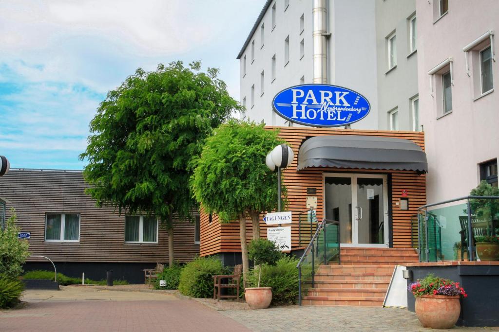 Neubrandenburg Hotel | Parkhotel Neubrandenburg