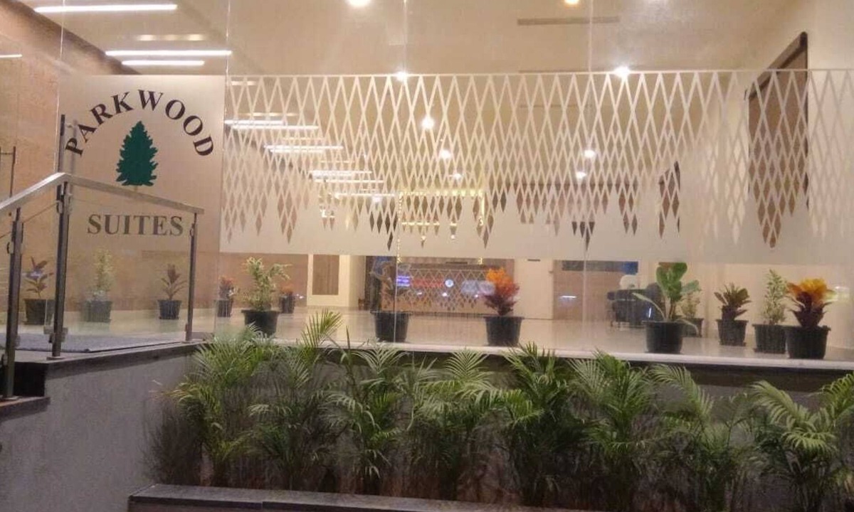 Kadubeesanahalli Hotel | Parkwood Suites