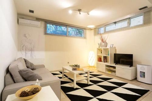 Kifisia Apartment | Parou
