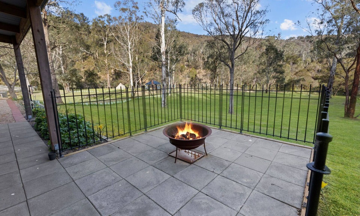 Dargo House | Parsons Flat River Barn: Enjoy a world of adventure or unwind on the porch