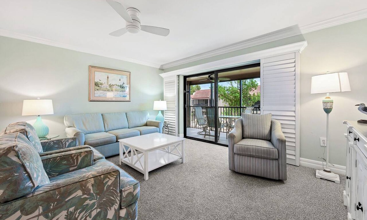 Sanibel Condo | Partial Beach View 2 bed, 2 bath at Sanibel Moorings #1022