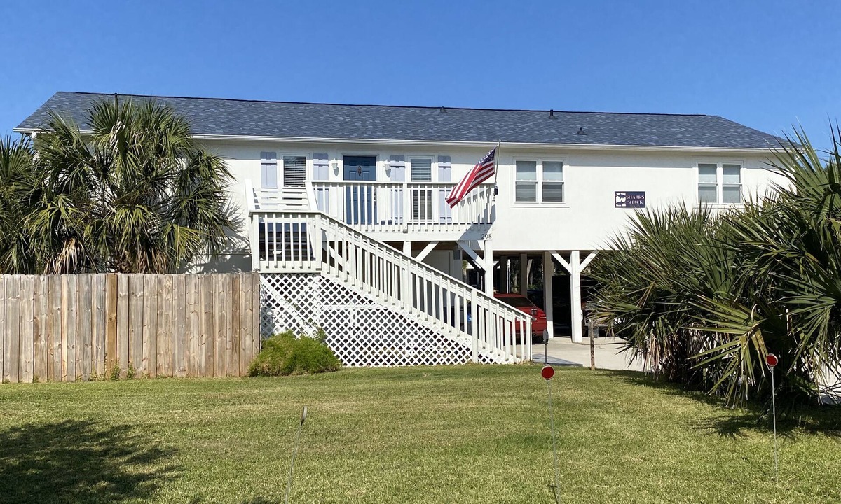 Edisto Island House | Partial OCEAN VIEW! Fenced yard bring doggo. WaterFront DOCK Fishing