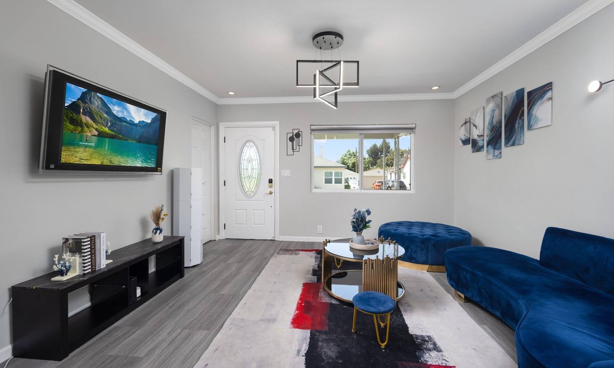 Lamanda Park House | Pasadena Cottage Retreat Near Rosebowl, DTLA, Old Town Pasadena, PCC, Caltech
