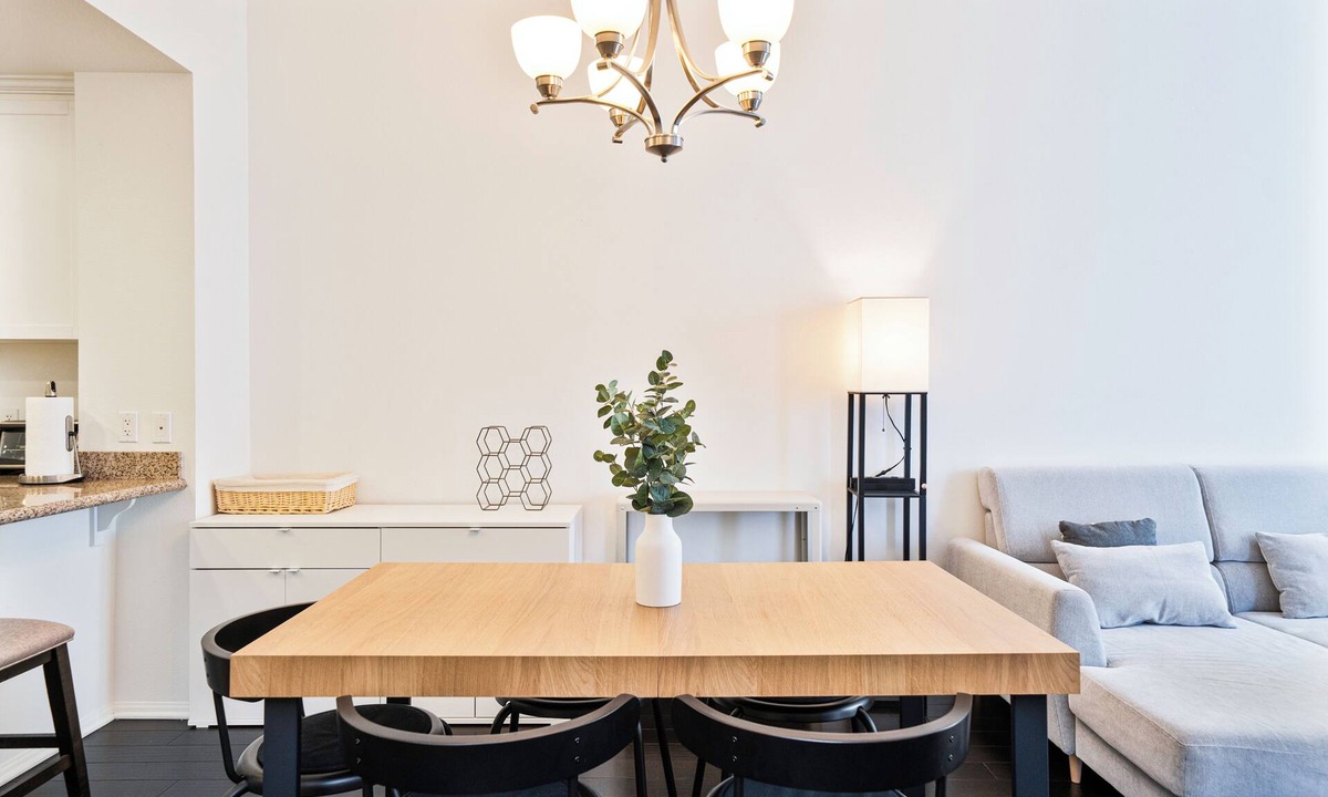 Alhambra Condo | Pasadena · LA Main Attractions · Downtown Main St!