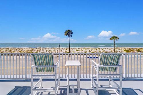 Pass-a-Grille Historic District House | Pass-A-Grille Beach Retreat Unit 8