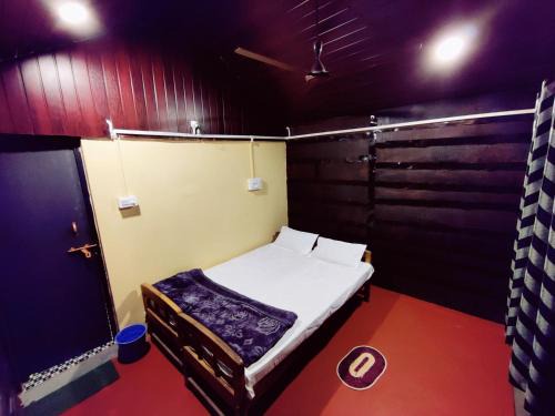 Hireguthi House | Patanga beach cottage and restorent