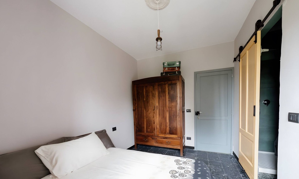 Bormida Apartment | 'Patata Viola' Room with Mountain View, Wi-Fi and Air Conditioning