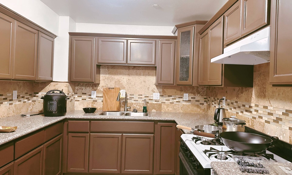 Park Mesa Heights Hostel | Pathfinder Hostel