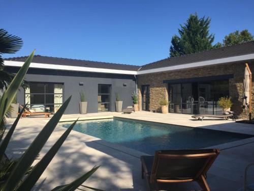 Lestonat - Monsejour Bed & Breakfast | Patio 127