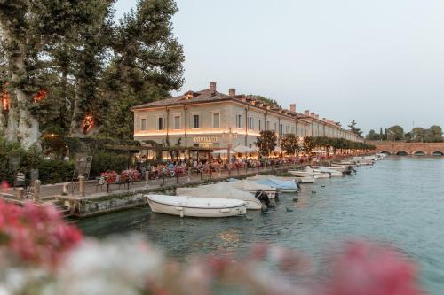 Peschiera del Garda City Centre Apartment | Pavillon Apartments