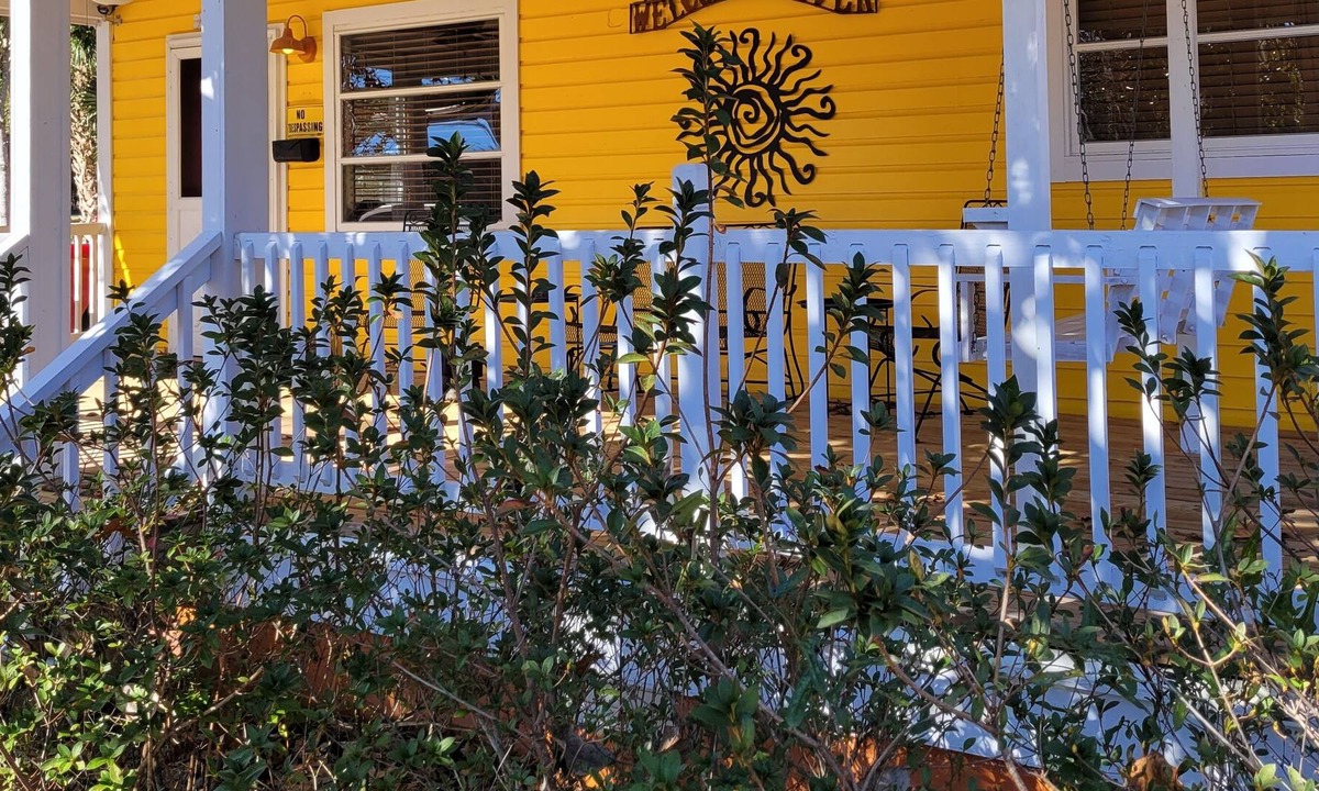 Steinhatchee Cottage | Peña's Sunshine Hideaway