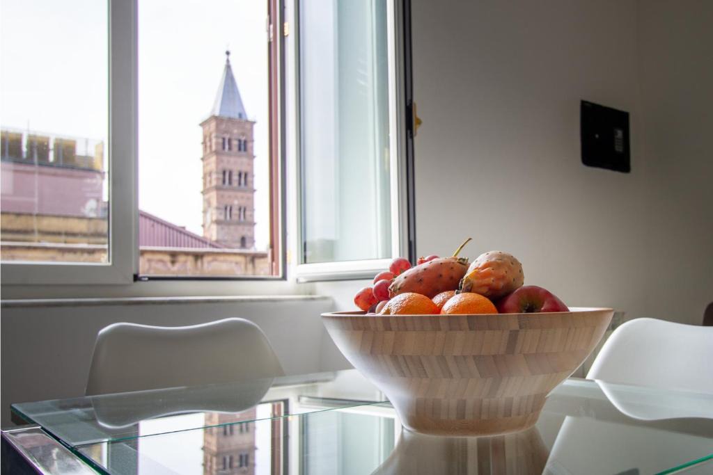 Esquilino Apartment | Peace Window Roma