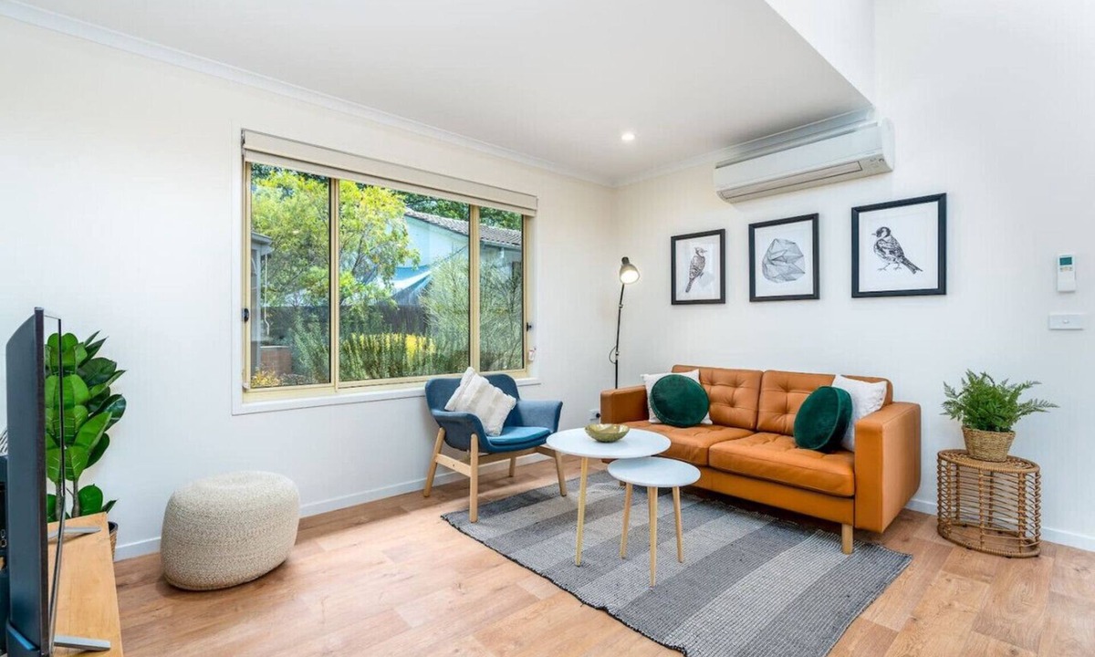 Dickson Apartment | Peaceful 1BR Courtyard Unit in quiet Dickson