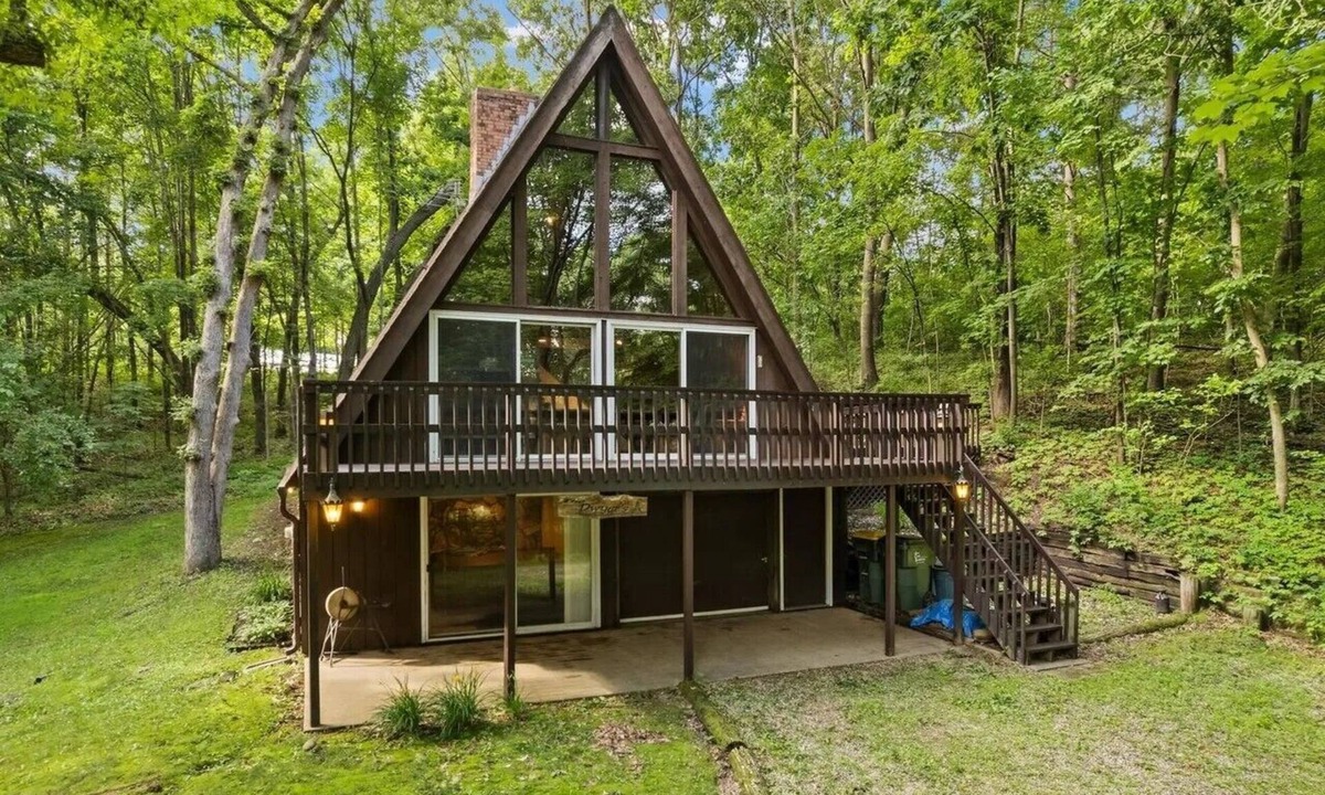 Merrimac Ski Chalet | Peaceful A-Frame Chalet With HOT TUB!