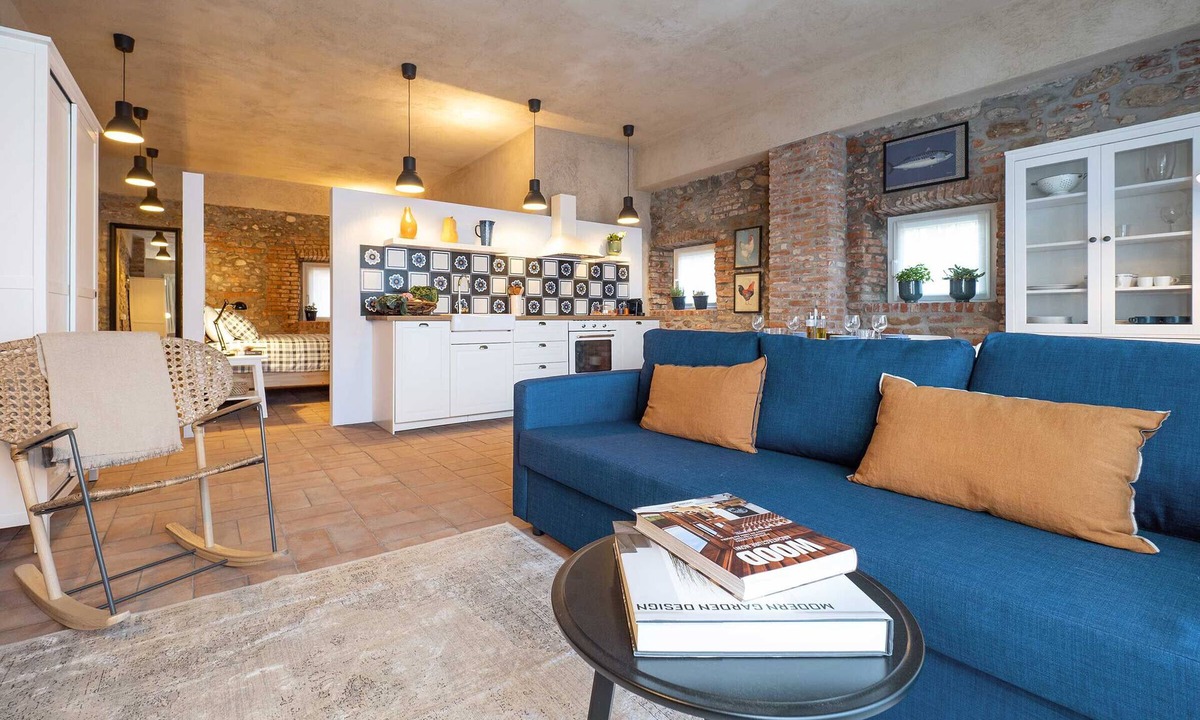 Cressa Apartment | Peaceful Apartment with Garden in Farmhouse Resort