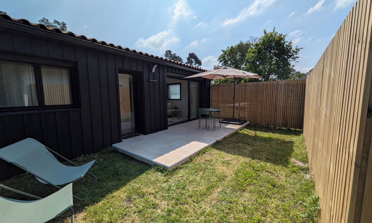La Teste-de-Buch Cottage | Peaceful cocoon between beaches and shops in La Teste de Buch - Little Moon