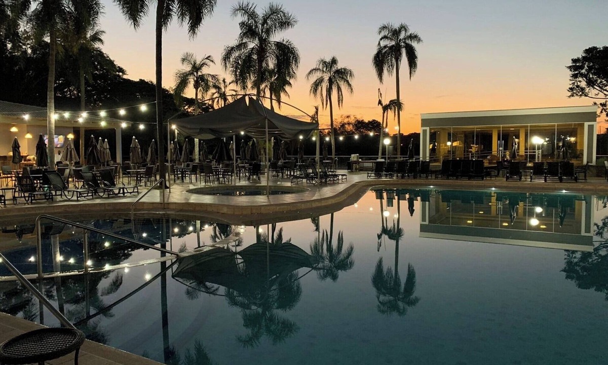Foz do Iguacu Hotel | Peaceful & Comfortable | 3 Spacious Rooms Near Bird Park & Iguazu Falls
