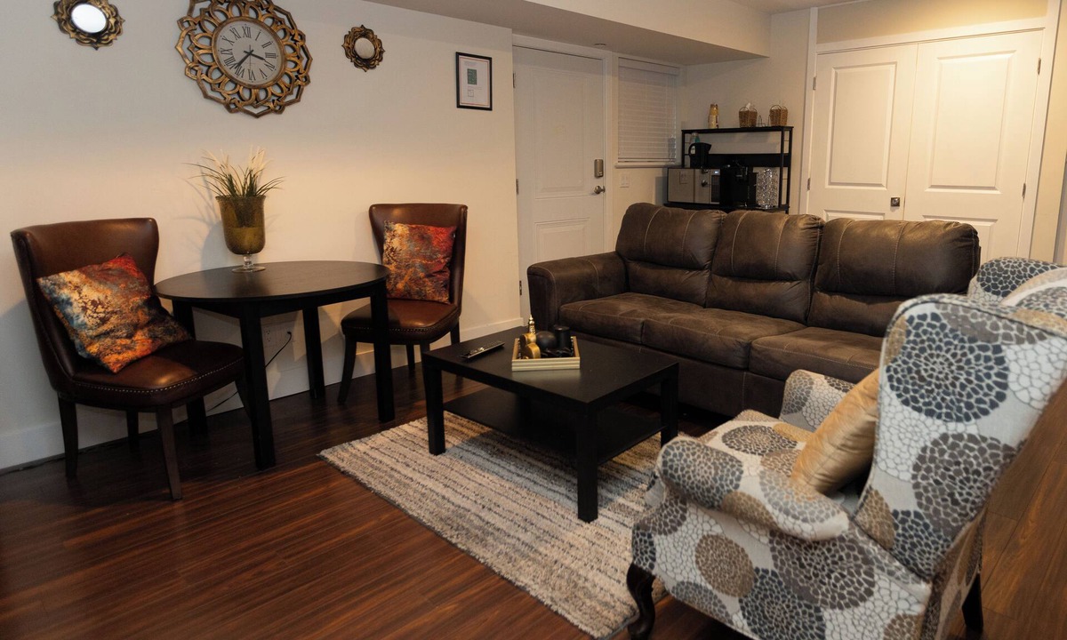 Maple Ridge House | Peaceful + Cozy Maple Ridge Hideaway | Home Away from Home