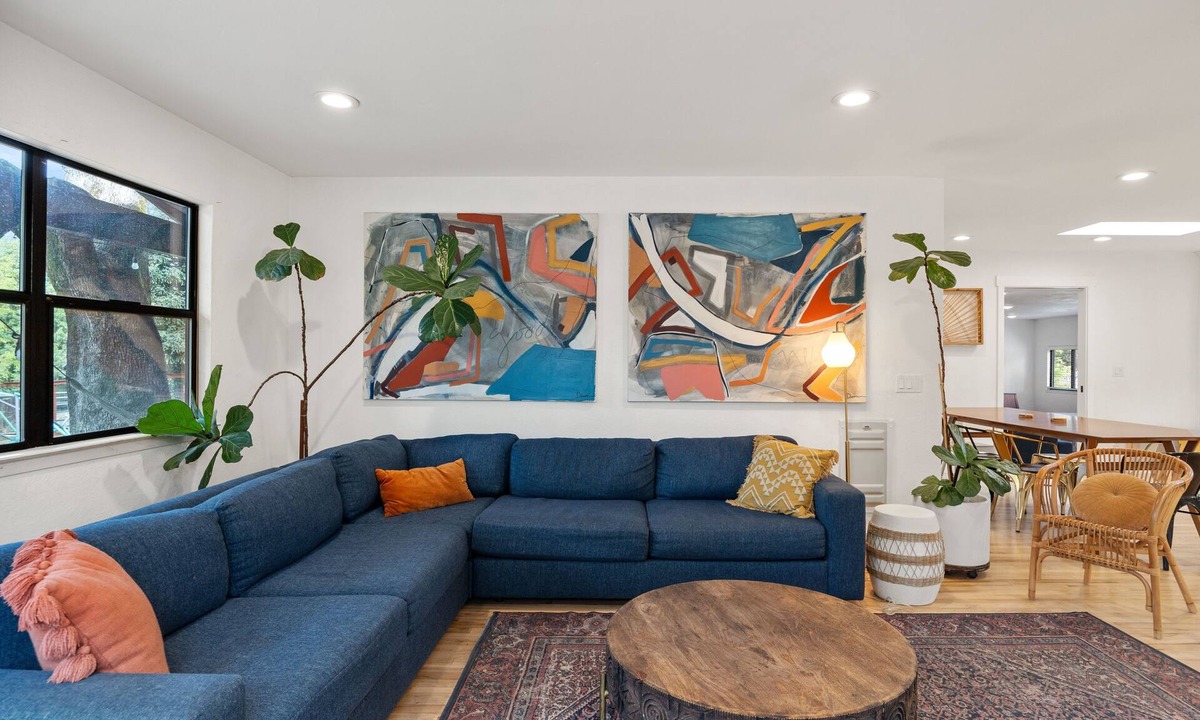 Columbia House | Peaceful Craftsman | Outdoor Space | Low Toxicity