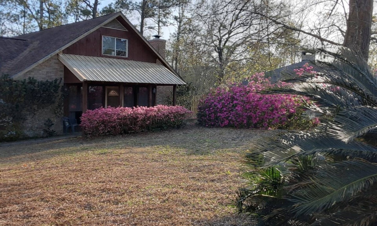 Diamondhead House | Peaceful Diamondhead Escape w/Fireplace