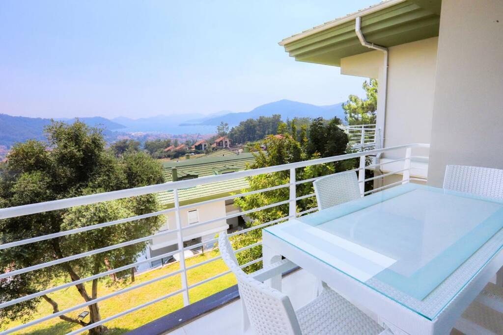Gocek Apartment | Peaceful Duplex with Splendid View & Shared Pool in Gocek