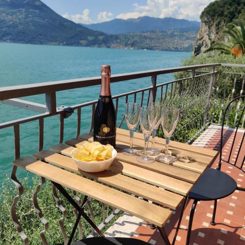 Marone Apartment | Peaceful Lakefront