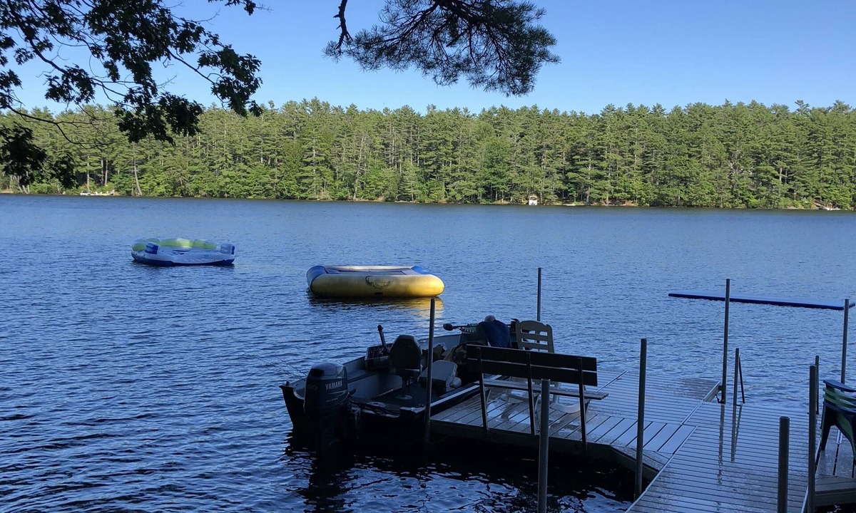 Newcastle House | Peaceful Lakefront Oasis with Beautiful Waterfront & Fun Lake Toys