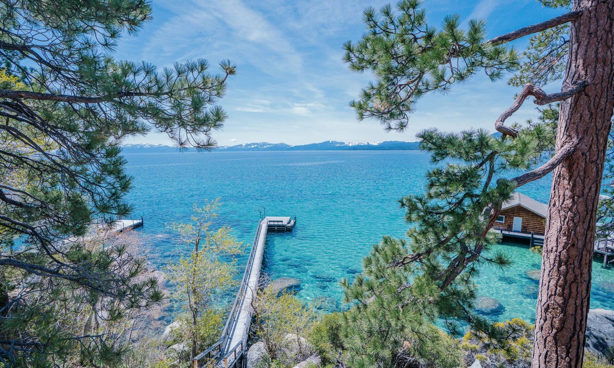 Brockway House | Peaceful Lakefront Home with Gorgeous Lakeviews and Hottub, Lake St. Lakefront by Tahoe Time VR