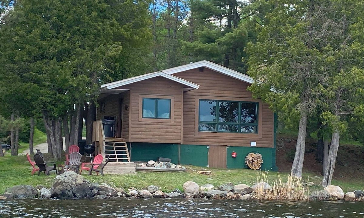 Ely Cabin | Peaceful Lakeside Cabin on Shagawa Lake