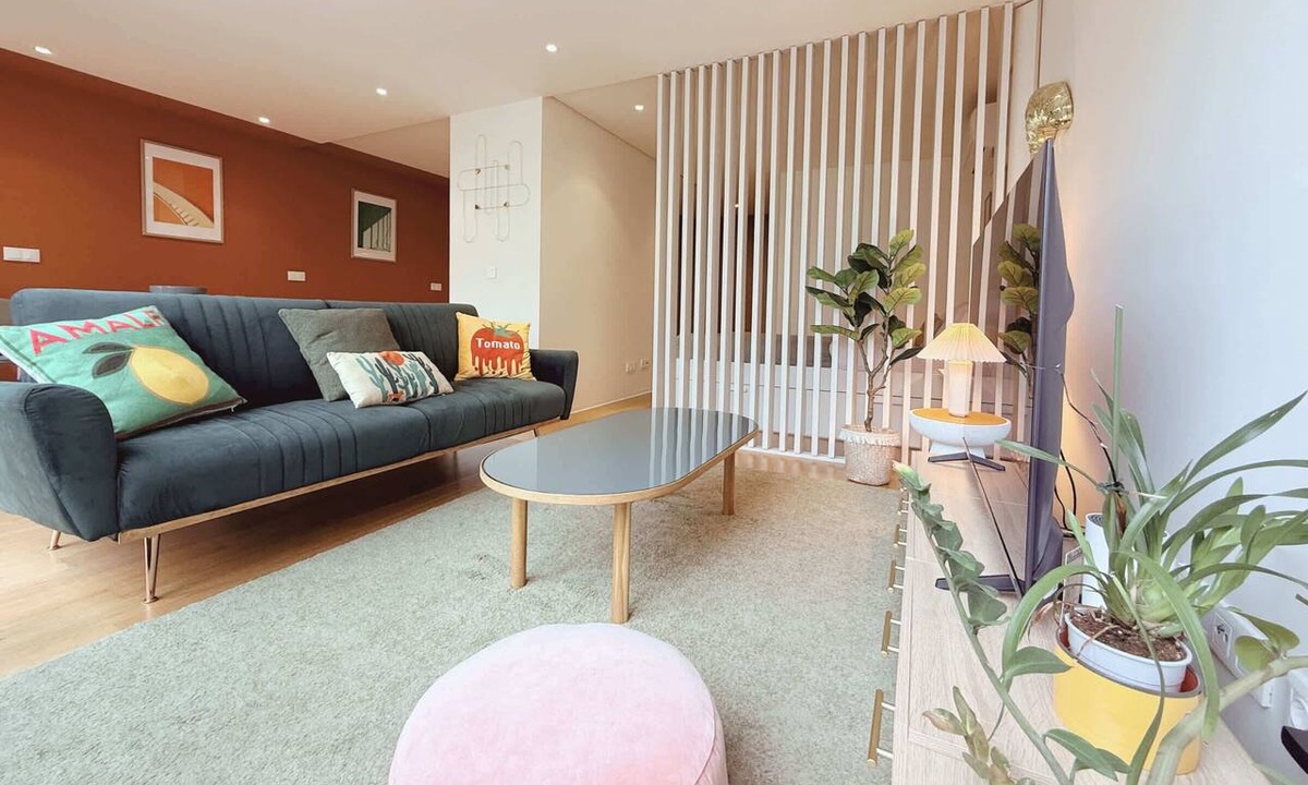 Santa Marinha Apartment | Peaceful & Luxurious Flat | Terrace by HostWise