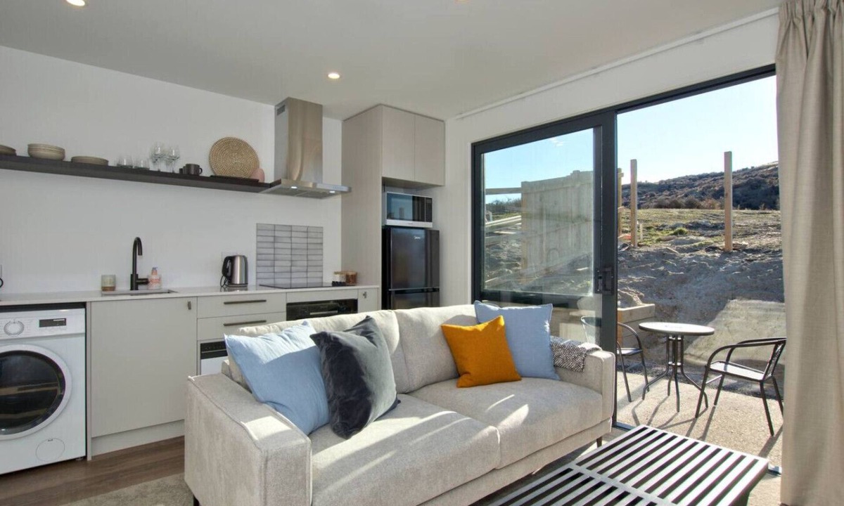 Kawarau Falls Condo | Peaceful, Luxury Unit At The Iconic Remarkables!