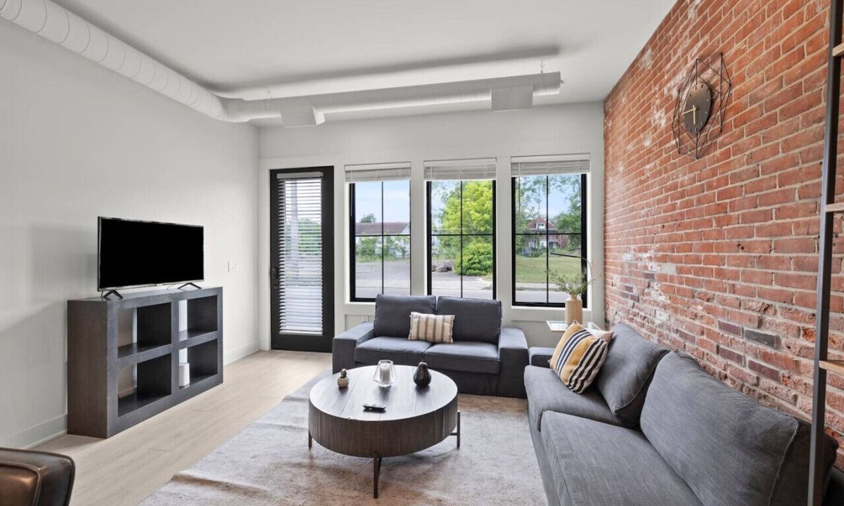 Near East Columbus House | Peaceful-Magic Touch-Getaway