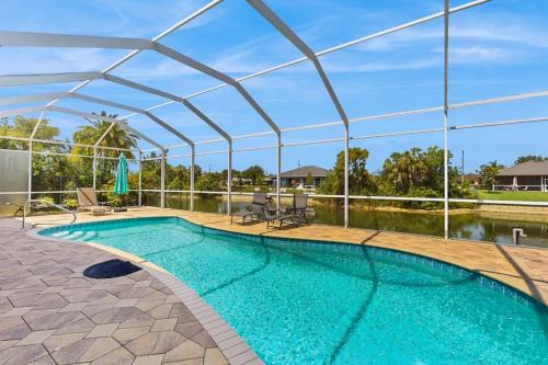Fort Myers House | Peaceful Palms
