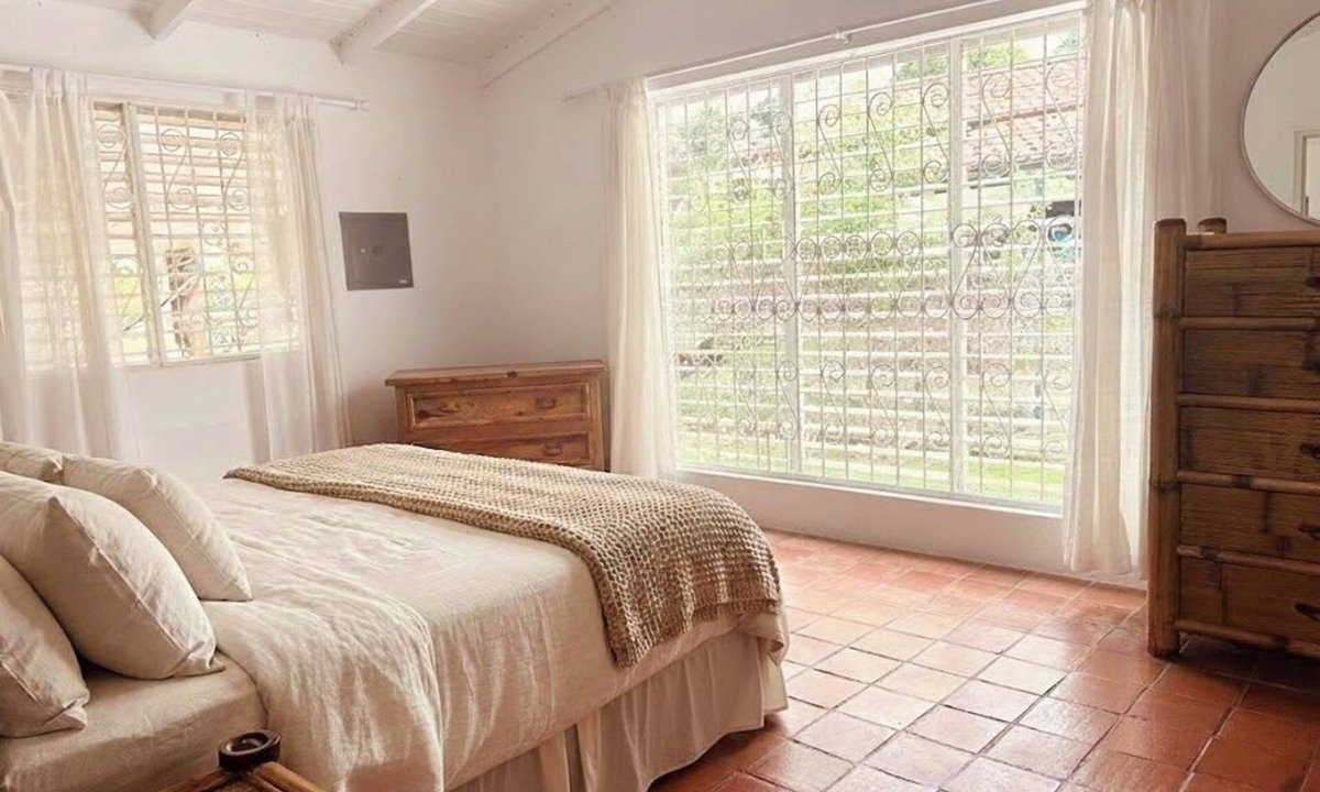 Holder's Hill House | Peaceful Payne’s Bay Home, minutes from the beach