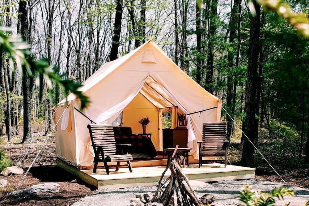 Mount Pocono RV Rental | Peaceful Pocono Mountains Rental for Glamping in Pennsylvania