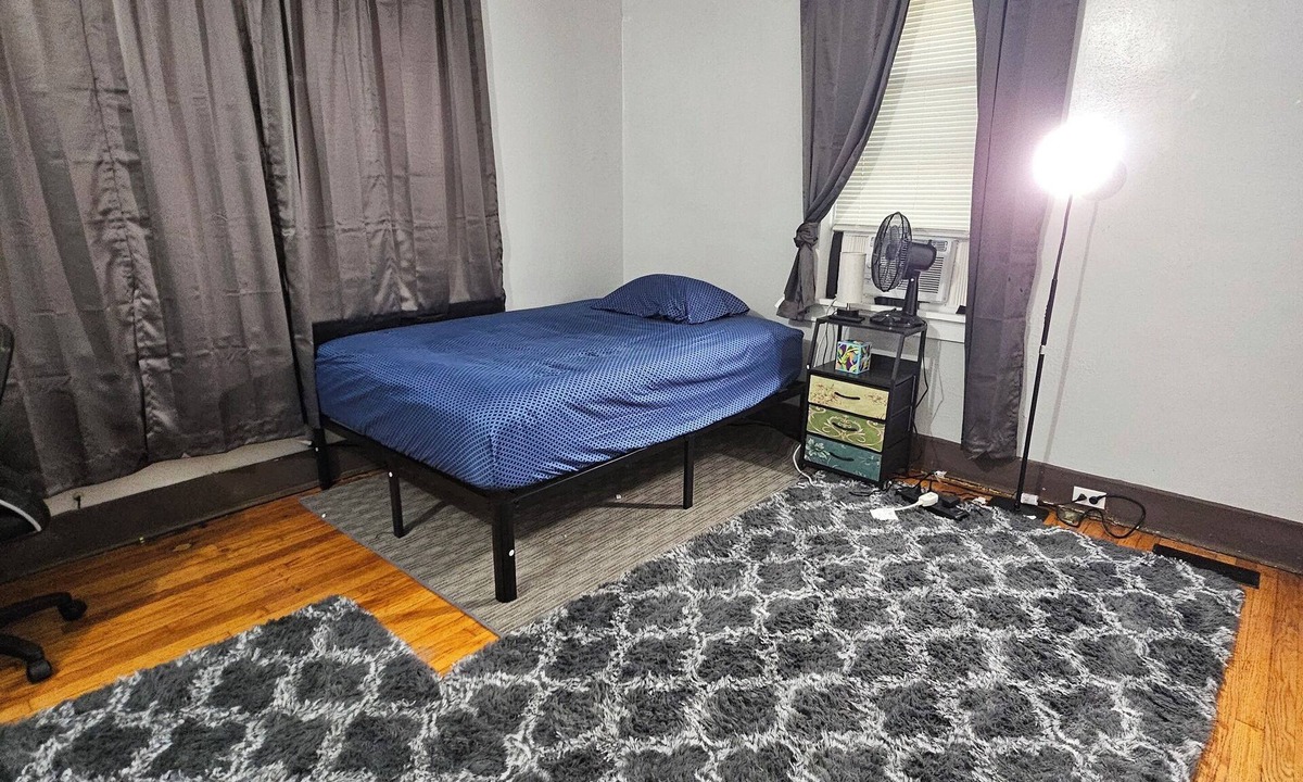 Pagedale Bed & Breakfast | Peaceful Private Room for Solo trip near Forest Park/U.City/Delmar Loop/Pagedale