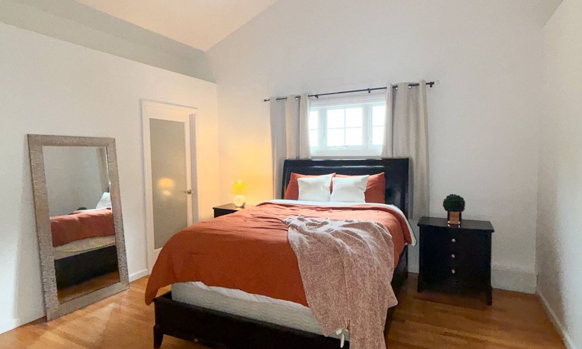 West New Haven House | Peaceful Private Stay in Shared Home Near Yale