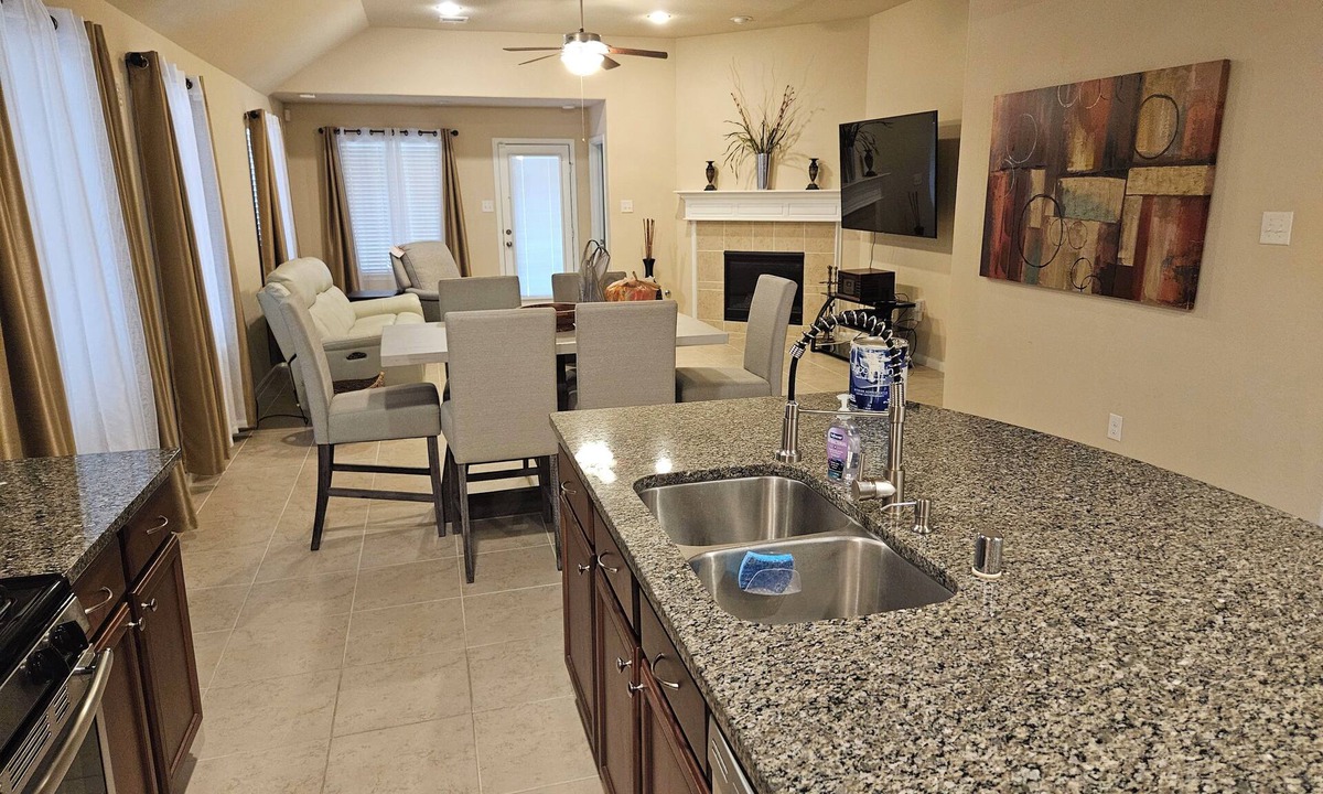 Willow House | Peaceful Retreat for Travel Nurses & Corporate Stays