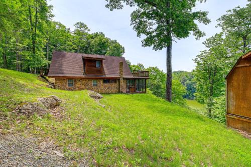 Abingdon House | Peaceful South Holston Lake Cabin w/Dock & Deck!