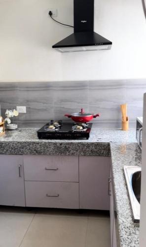 Focal Point Apartment | peaceful space