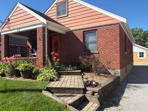 Milford House | Peaceful Stay-Private Lower Level with Private Bath