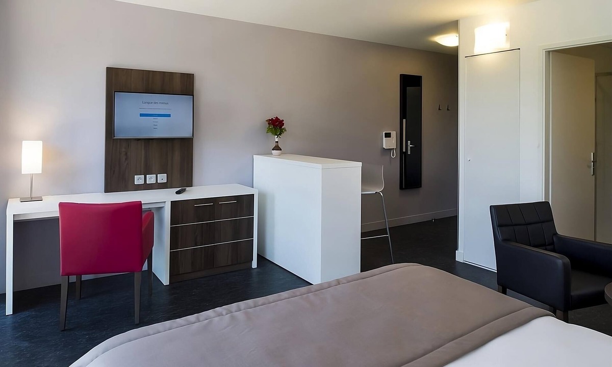 Dijon Hotel | Peaceful Stay with Modern Amenities Near Academic Institutions | 2 Units