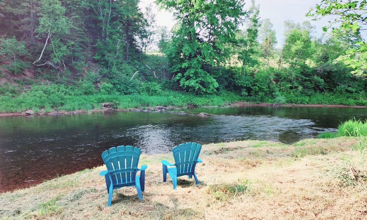Amherst Apartment | Peaceful Studio Stay w/Hot Tub - sleeps 4