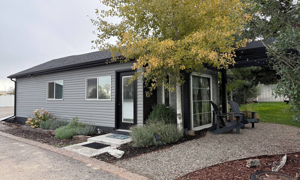 Idaho Falls Apartment | Peaceful studio bungalow with AC in charming Idaho Falls