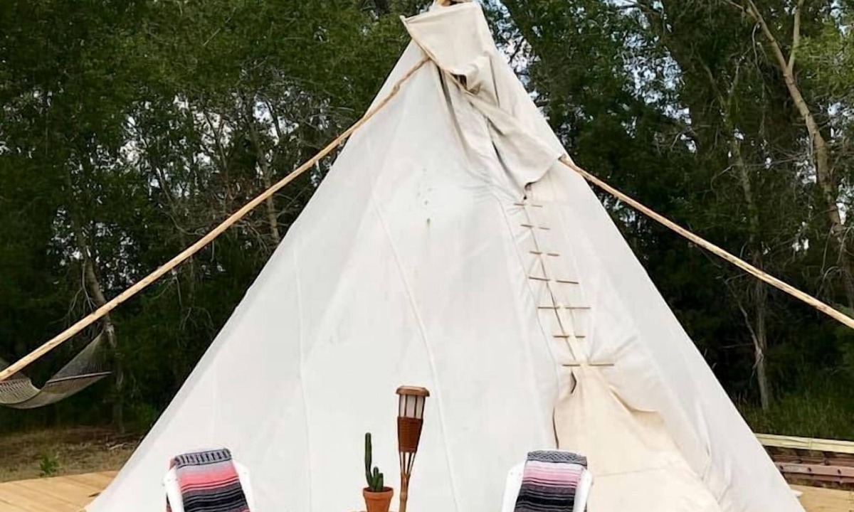 San Cristobal RV Rental | Peaceful Tipi Retreat on Organic Berry Farm near Taos, New Mexico
